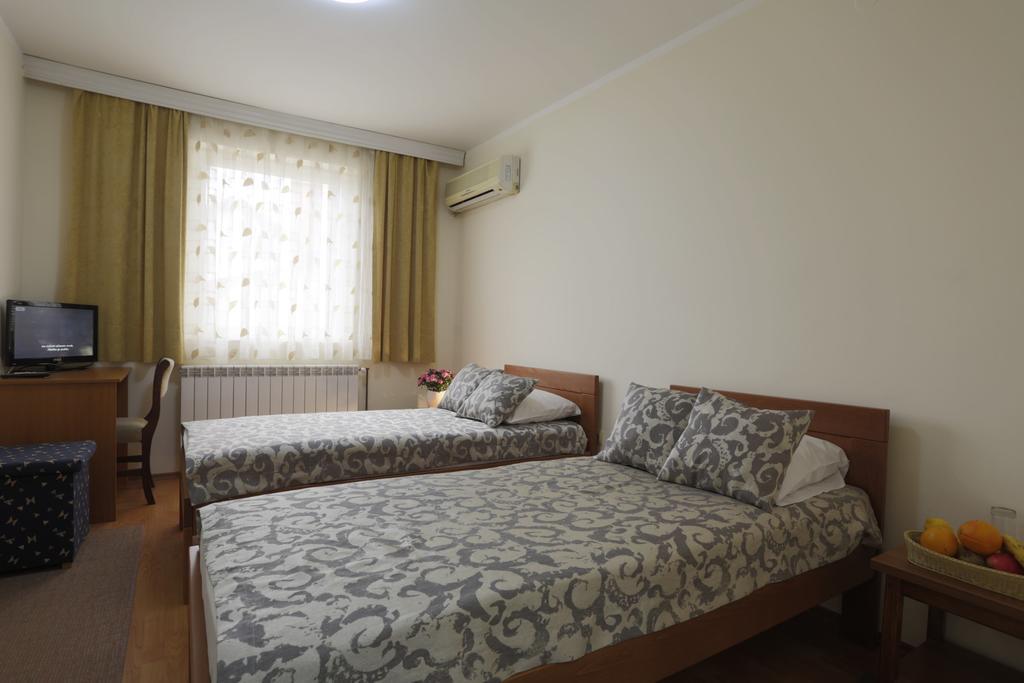 Accommodation Tara Belgrado Exterior foto